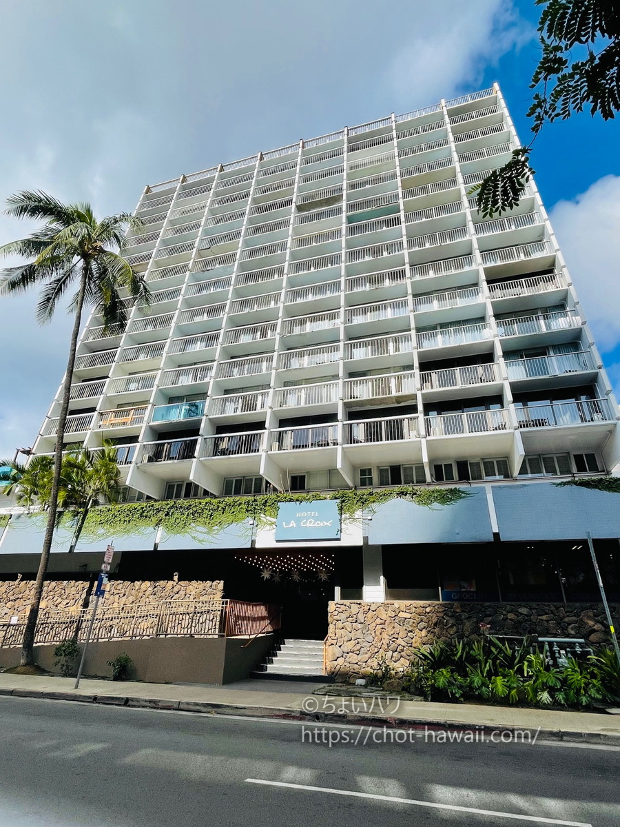 ホテルラクロワワイキキの外観（東側）